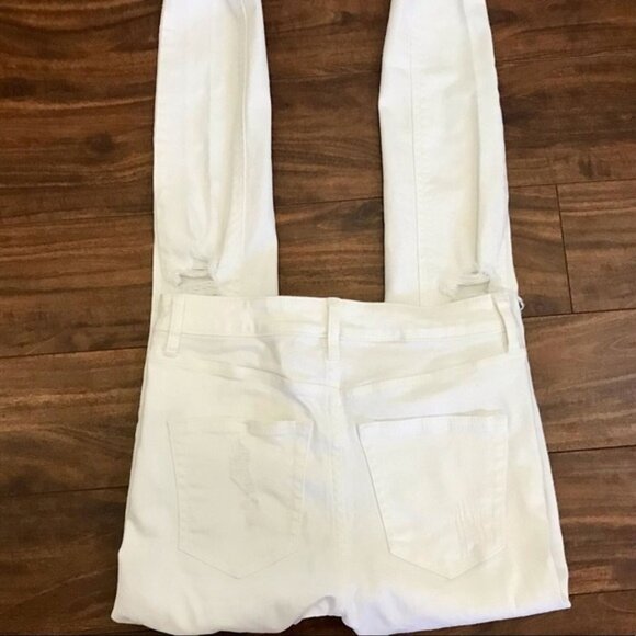 Wild Fable Women's White Distressed Stretchy Skinny Jeans Size 00. Teens, Summer - Picture 3 of 10